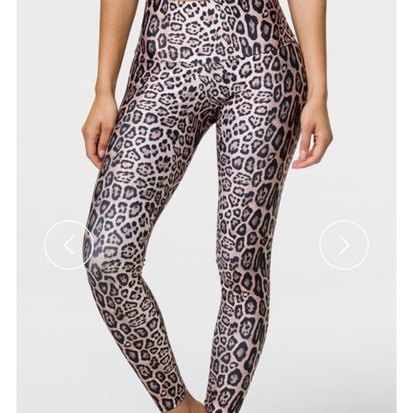 Onzie Pants - Onzie high rise leopard legging